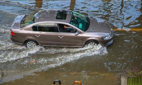 車內(nèi)進(jìn)水